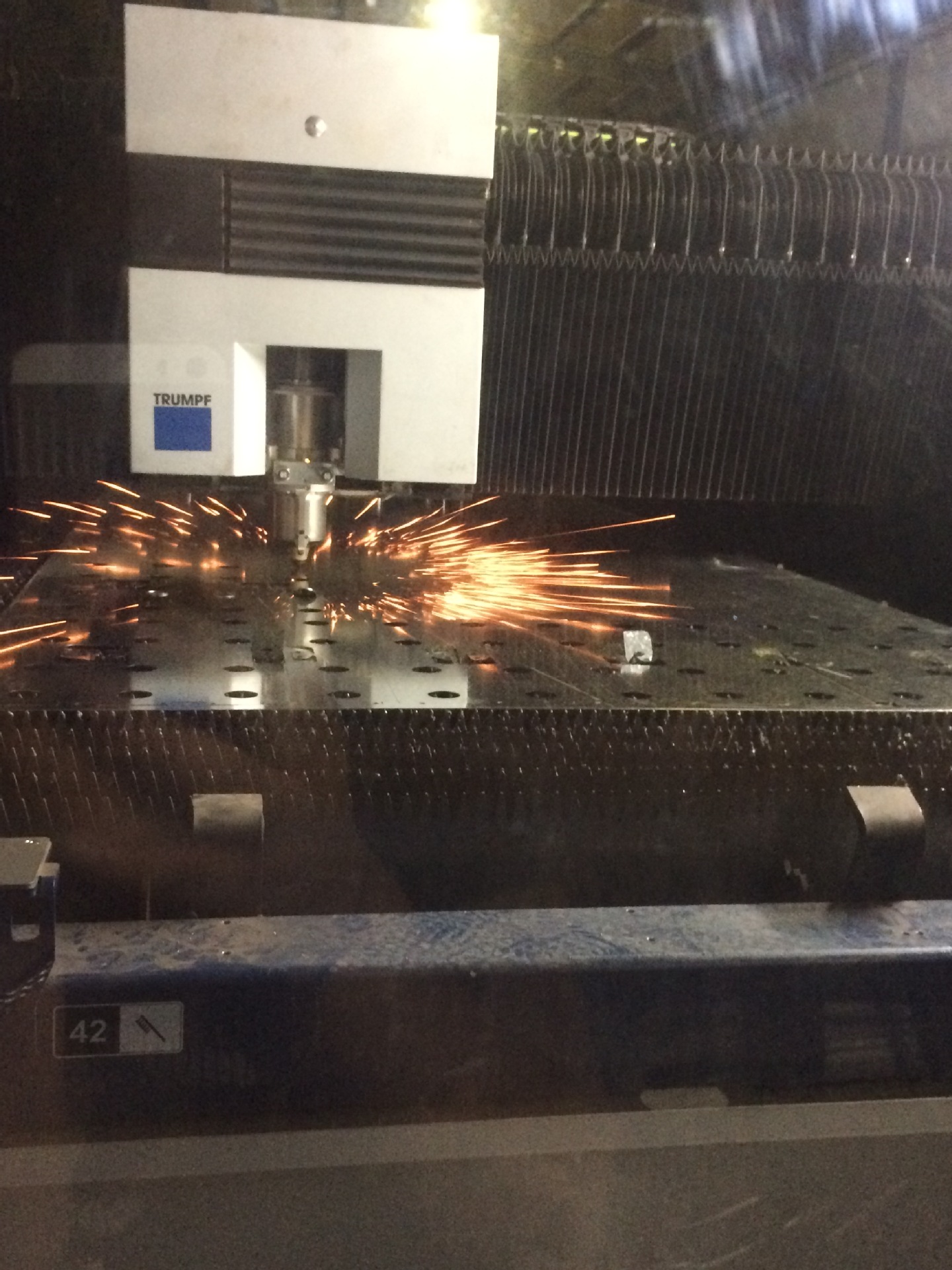 全进口德国通快大功率激光切割加工50mm不锈钢20mm紫铜等厚板