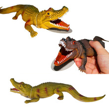 跨境新奇仿真小鳄鱼模型玩具 发声搪胶鳄鱼整蛊发泄地摊玩具批发