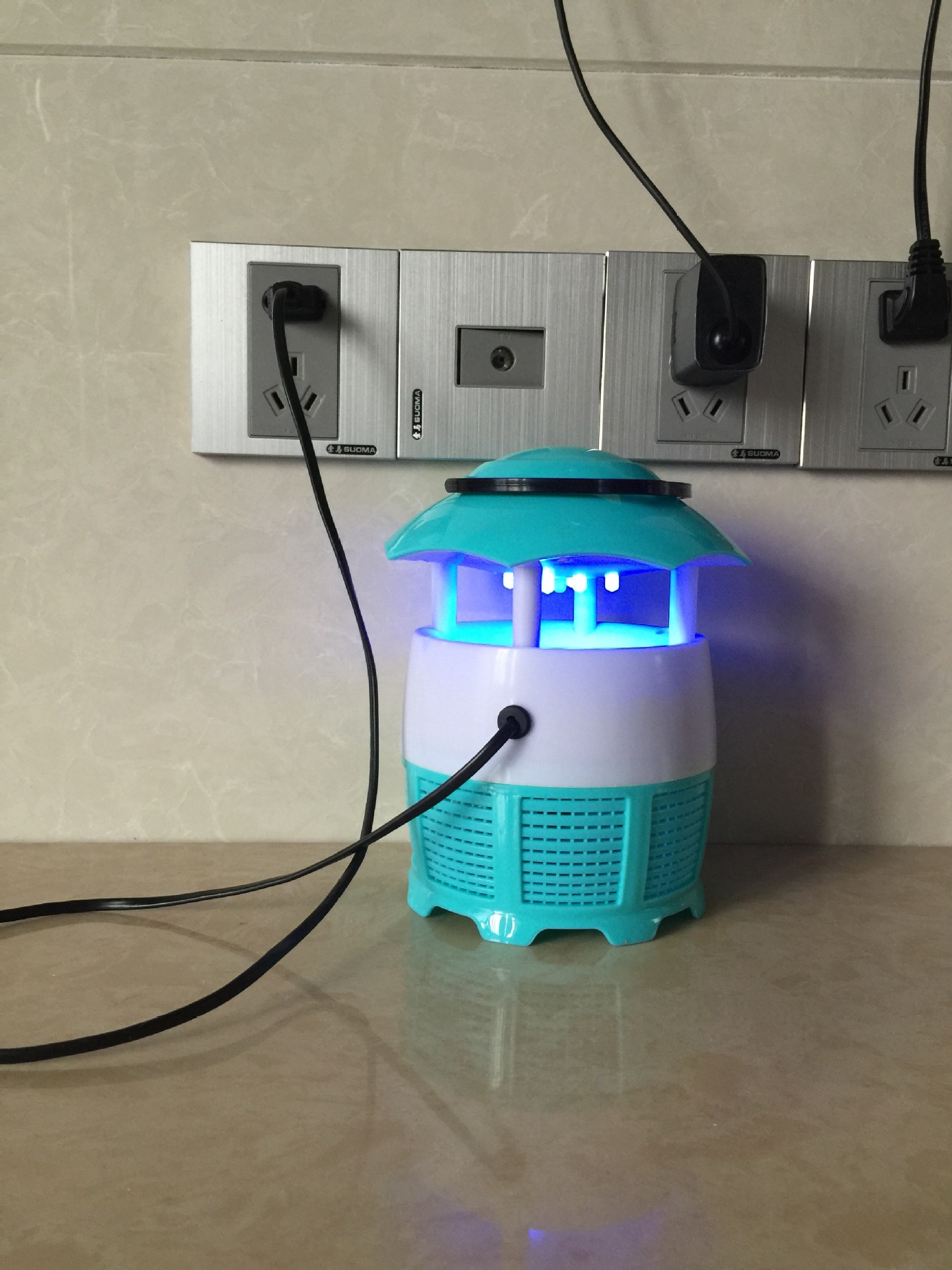 led6灯珠光触媒灭蚊灯 光诱捕驱蚊器 一扫光光触捕蚊器