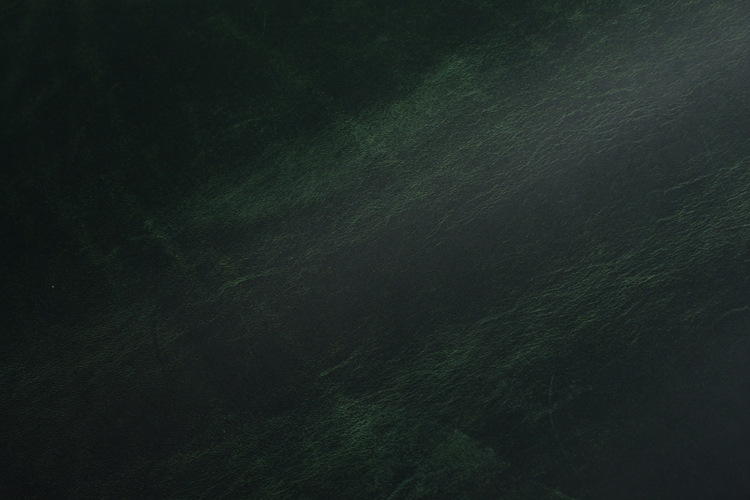 墨绿色疯马皮 头层牛皮做旧效果变色疯马皮料复古手工皮蜡感油皮