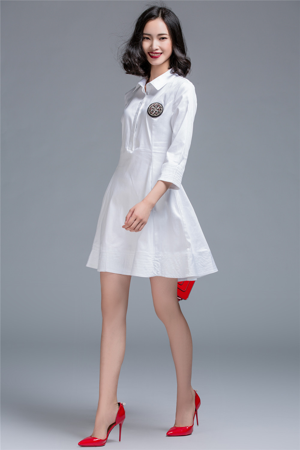 【秋季大牌淑女连衣裙翻领手工镶钻七分袖高腰拼接车线