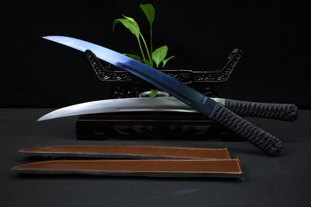 龙泉宝剑 短刀剑 花纹钢t10烤蓝 礼品镇宅剑 汉剑 户外防身批发