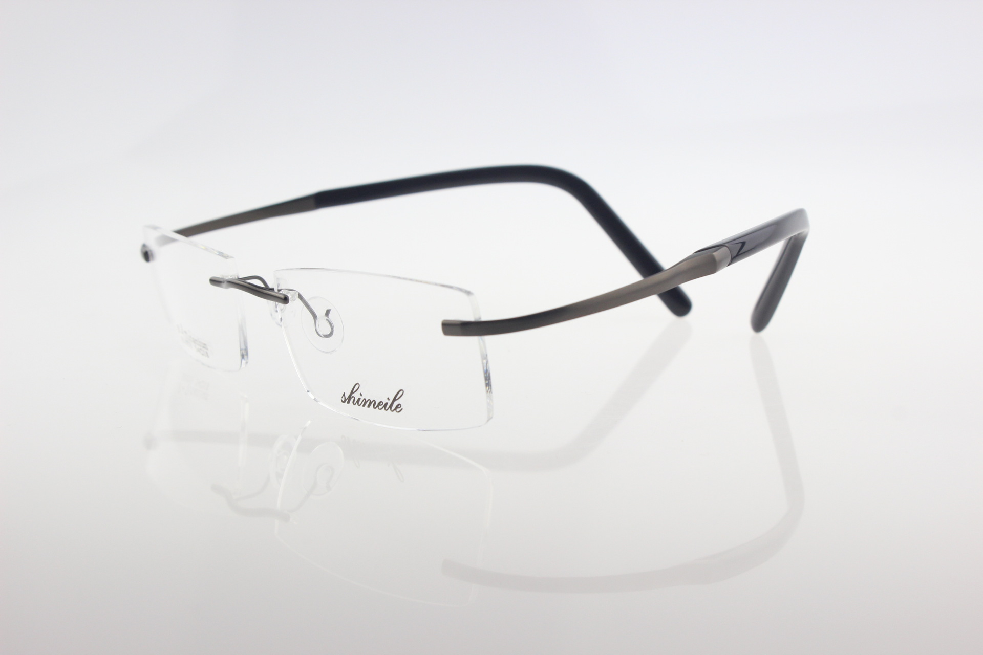 首页 工艺品 框架工艺 镜架 >纯钛无框眼镜 男女款β钛架近视眼镜 超