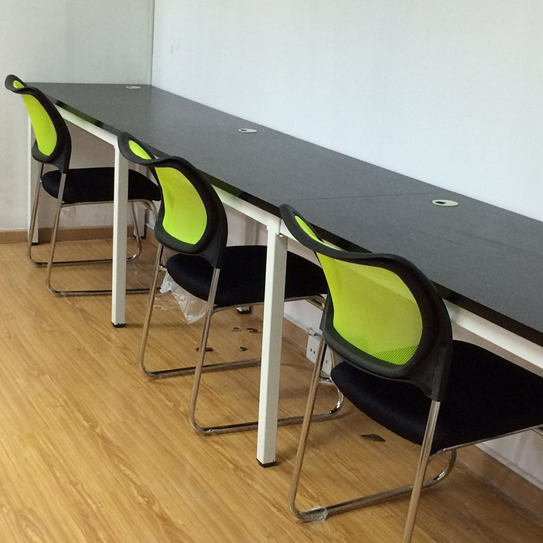 现货简易钢架办公桌 现代工位桌 职员屏风