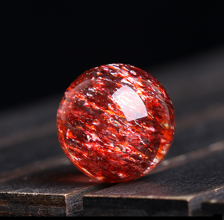 东海县晶旅水晶文化传播有限公司 供应信息 服饰加工 草莓晶散珠 天然