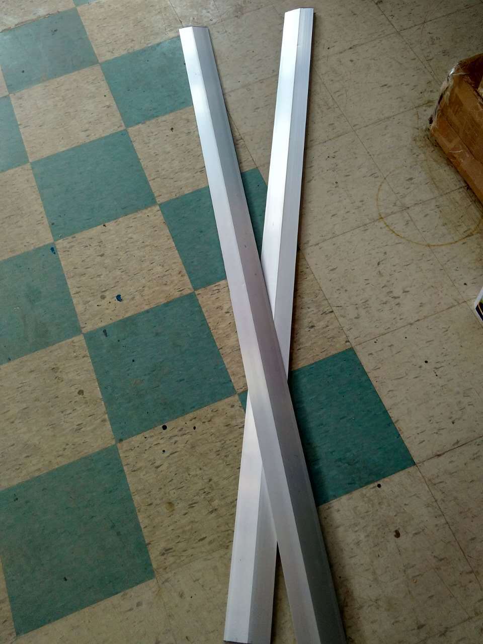 铝合金带斜边靠尺 括尺 1米18元