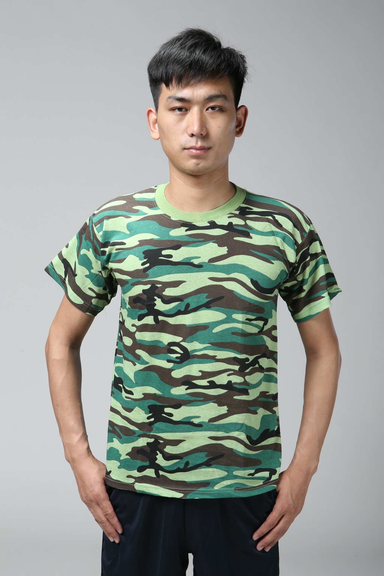 大中学生军训迷彩服 夏季迷彩短袖速干t恤迷彩服短袖套装厂家直销