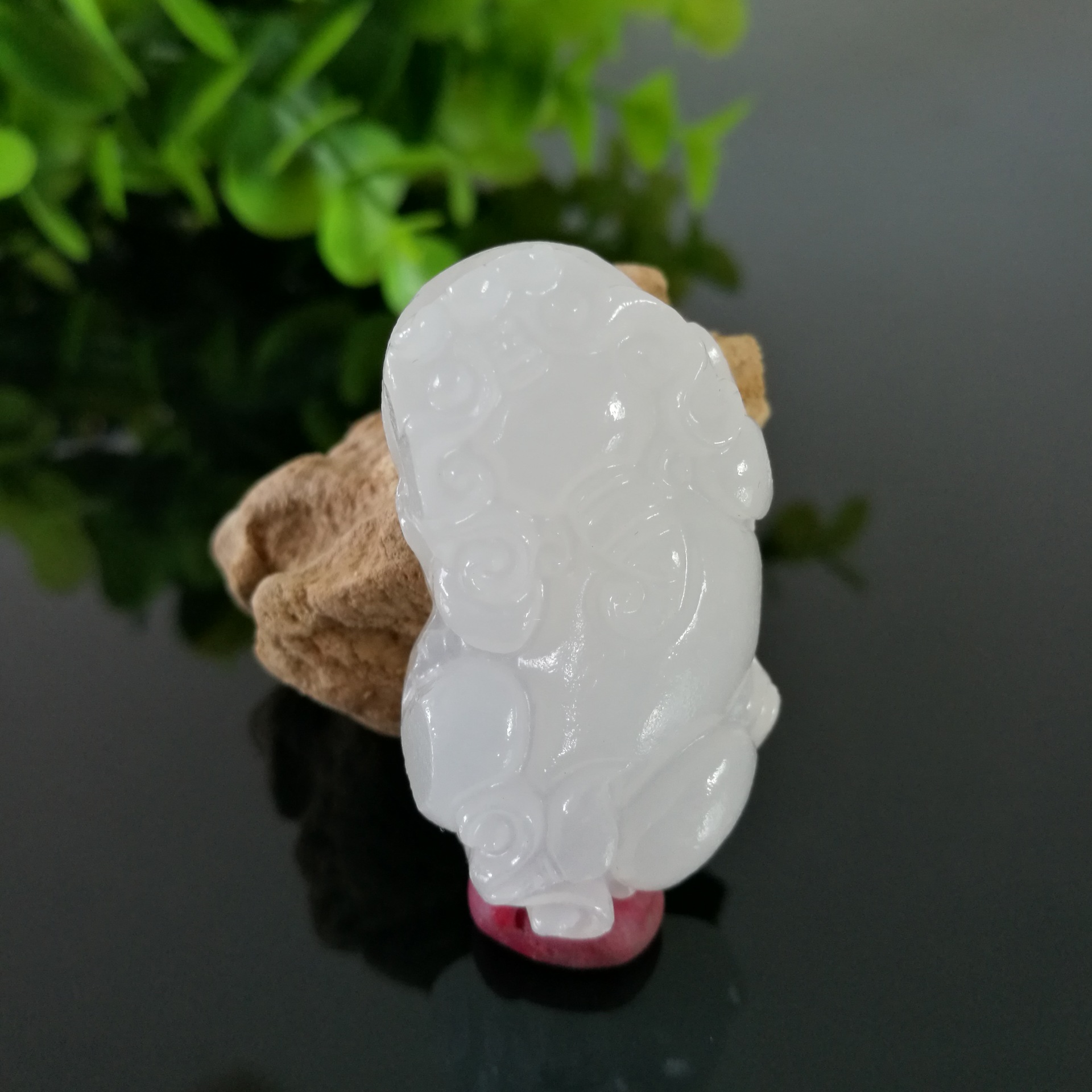 批发汉白玉器工艺品挂饰 阿富汗貔貅吊坠 男女情侣工艺品厂家直销