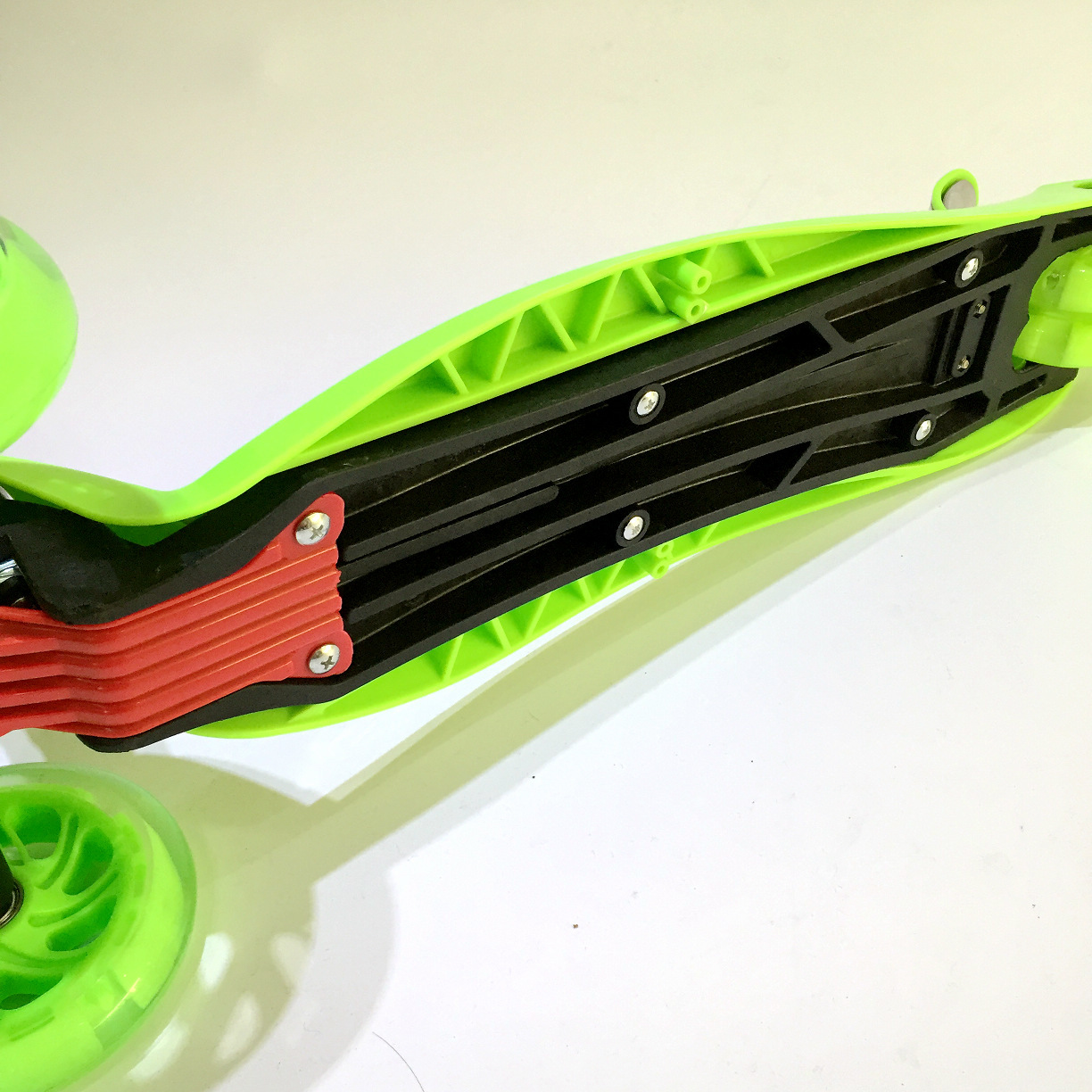 正品新款儿童脚踏滑板车儿童滑板车批发 4轮滑板车儿童