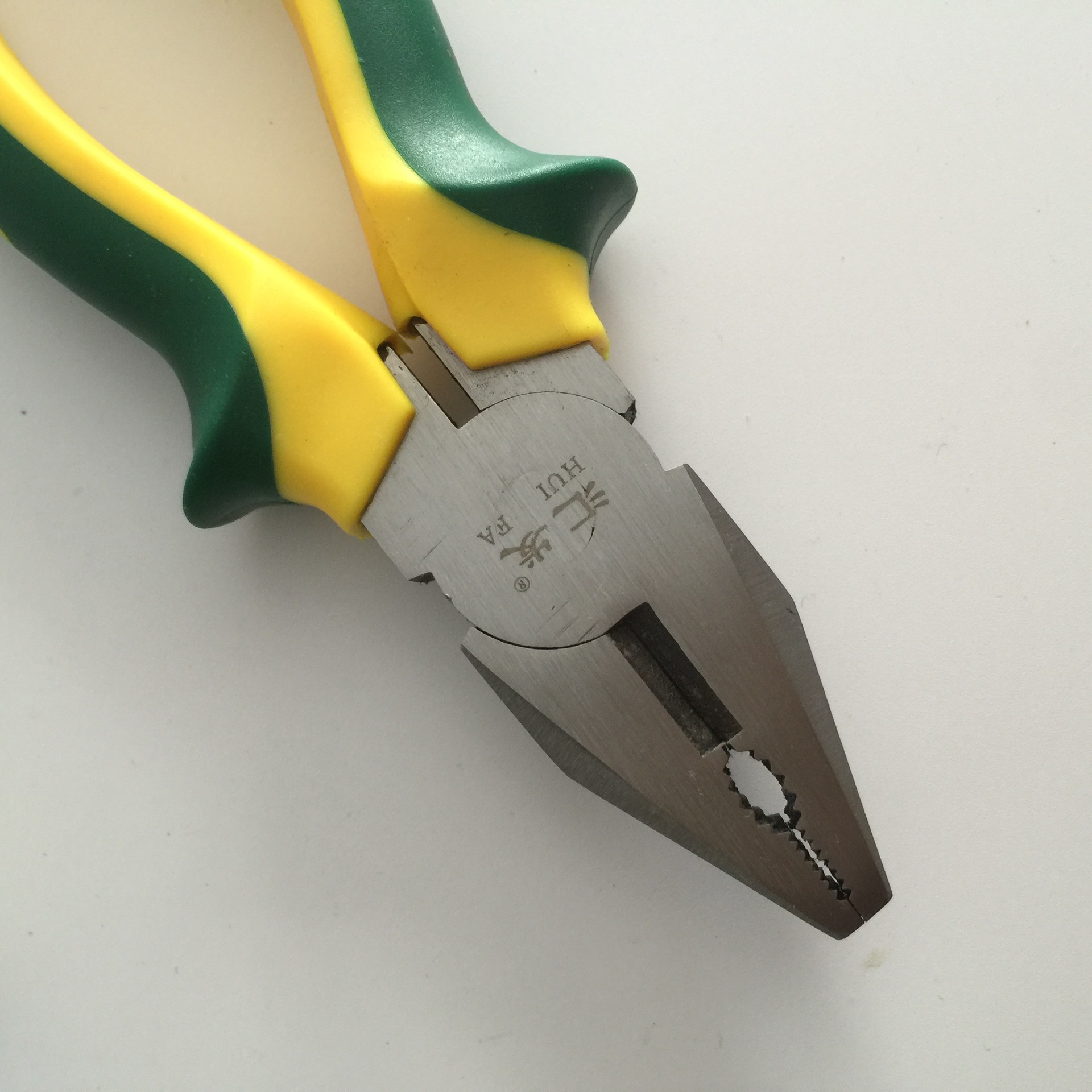 【厂家直销】8寸钢丝钳老虎钳省力防滑钢丝钳 家用钢丝钳 平口钳