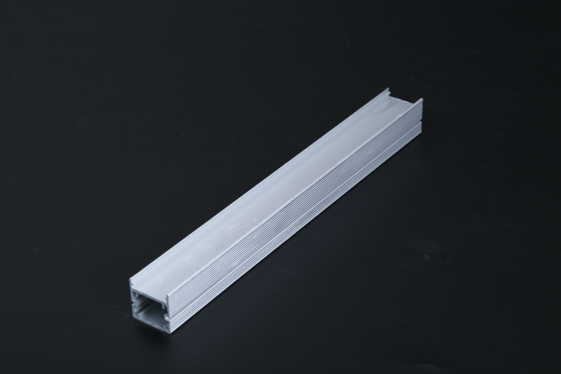 灯饰铝材 直销led线条灯铝型材 铝合金