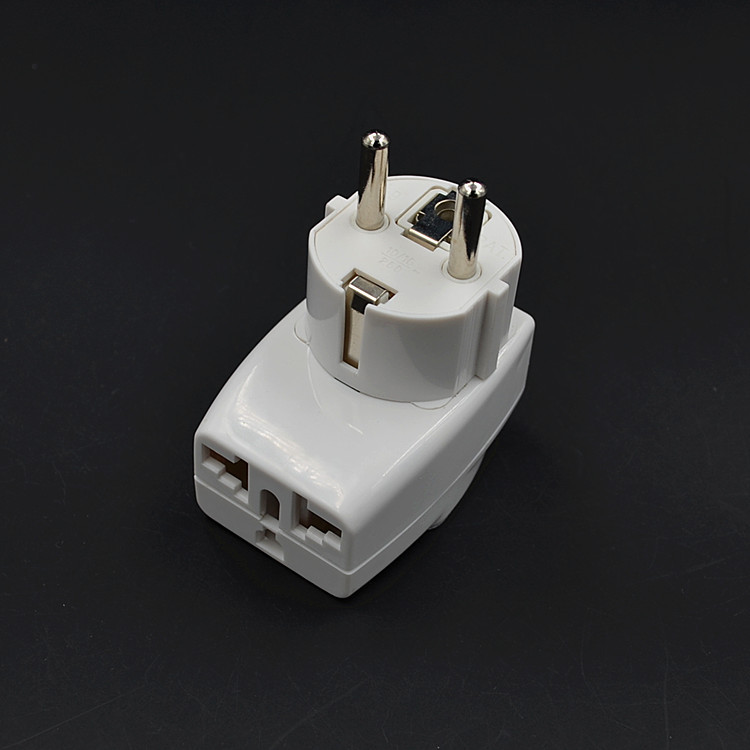 白色一拖三德标转换插头两圆脚德法韩泰俄罗斯越南旅行留学专用插