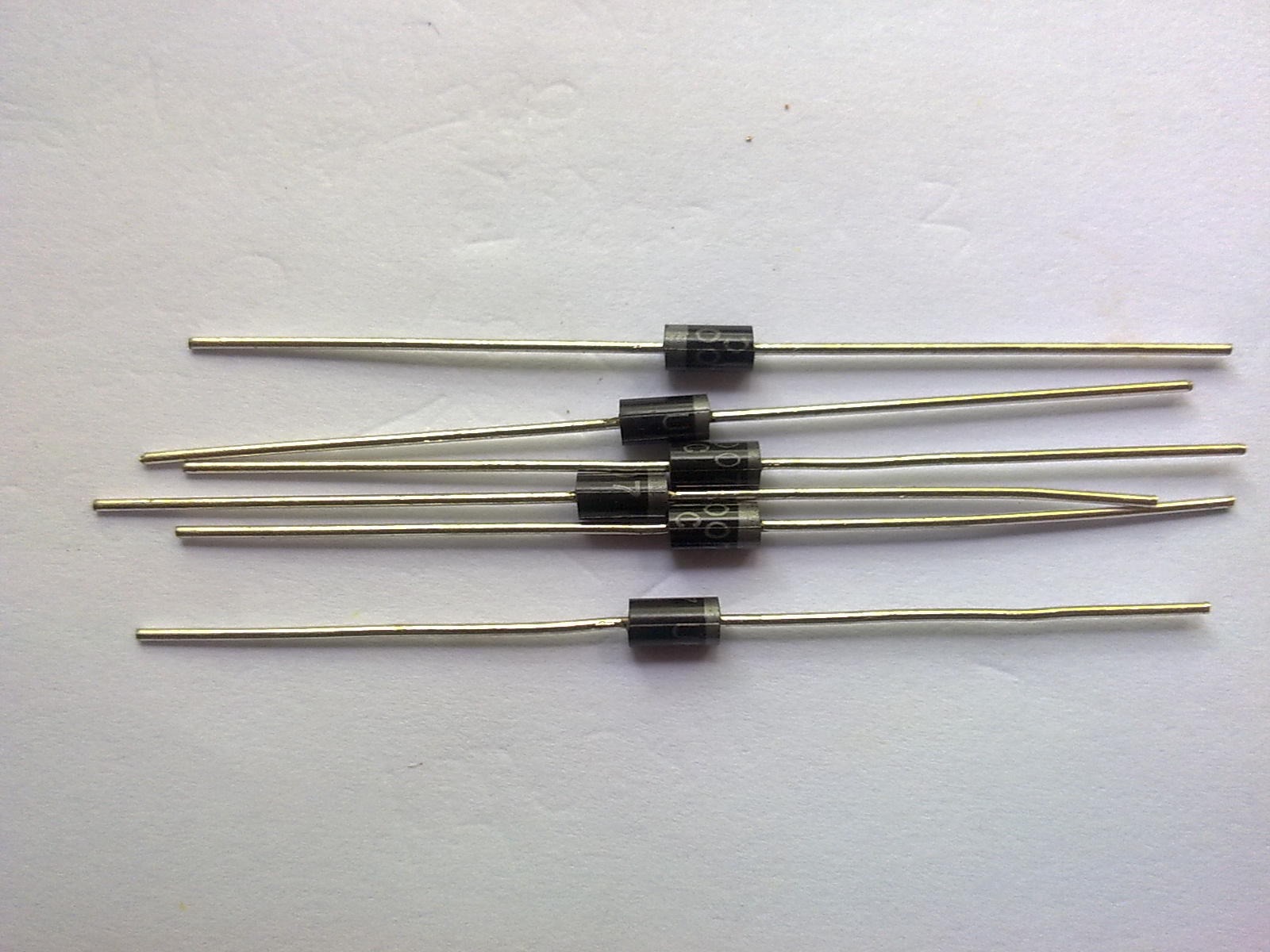 整流管1n4007mic1盒1000只全新现货