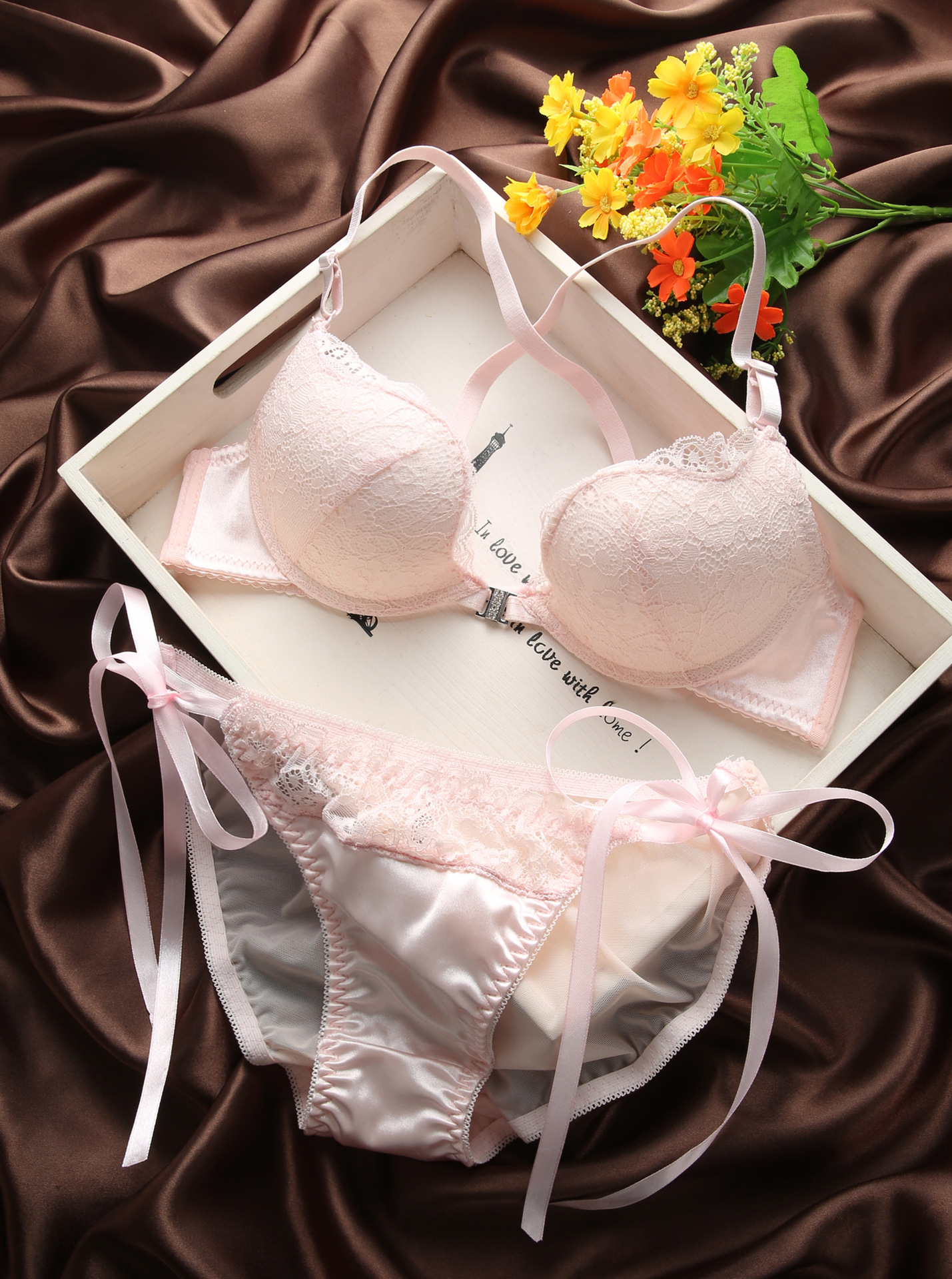 8809 时尚前扣美背内衣 聚拢性感蕾丝美背文胸套装