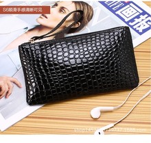 2019新款 包包 女士 韩版手拿包 时尚 手机包 长款 鳄鱼纹 零钱包