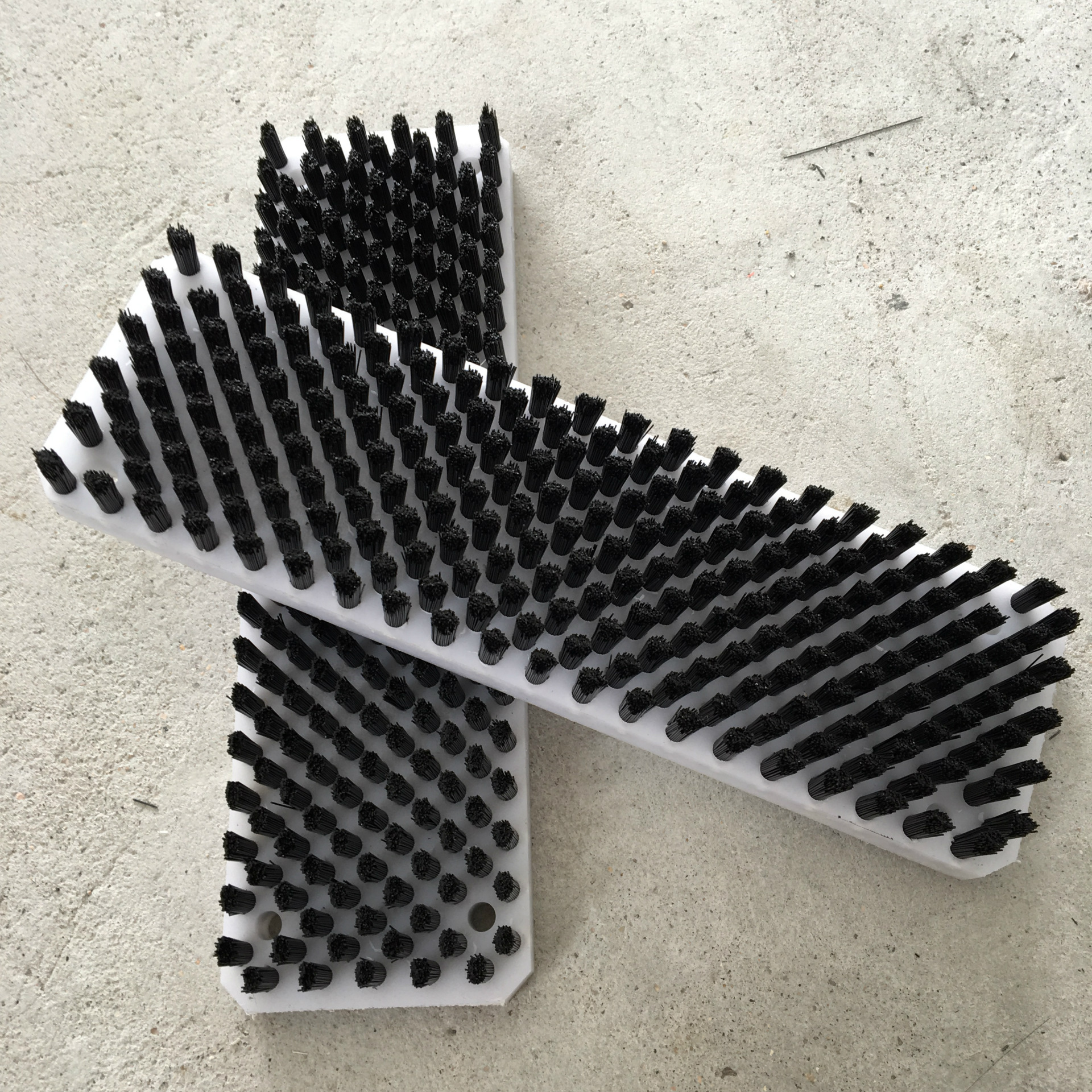 厂家供应板刷 工业机械清洁塑料板刷 pvc条形刷 清污机钢丝毛刷