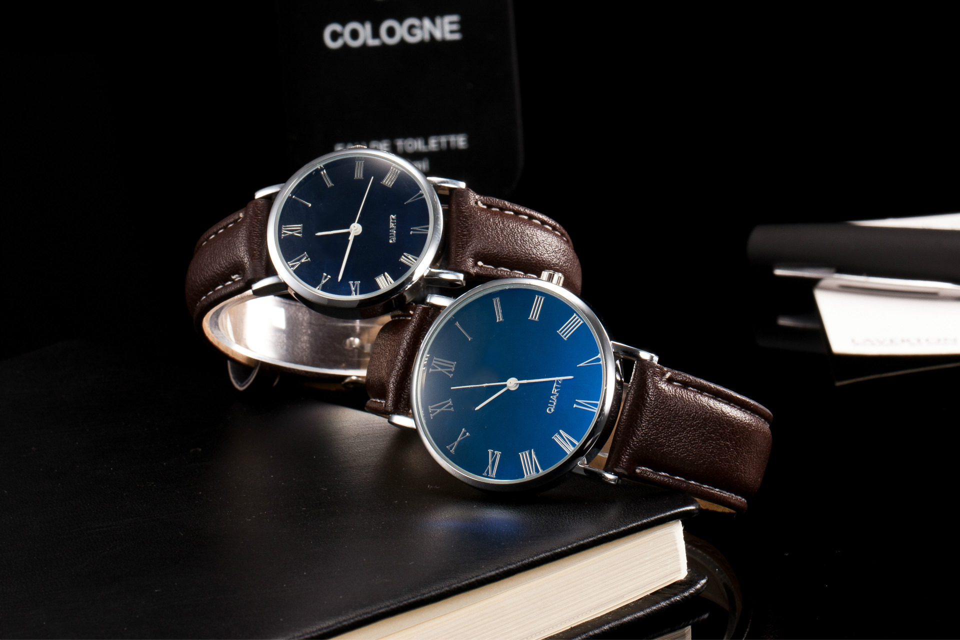 9002男女炫彩防水情侣皮带手表 爆款淘宝微商一手正品货源手表