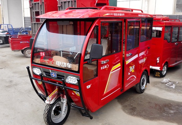 电动客运三轮车