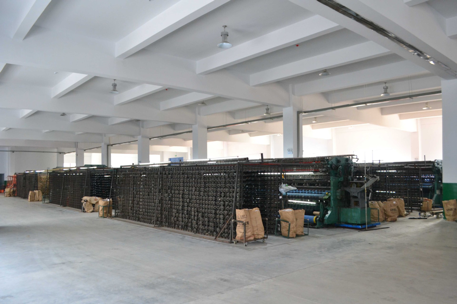 刚被客户挂了电话,说实话,心里还挺难受的.