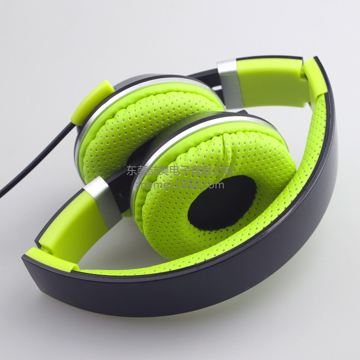 【zm9602 头戴式折叠耳机 headset earplug 新款音乐