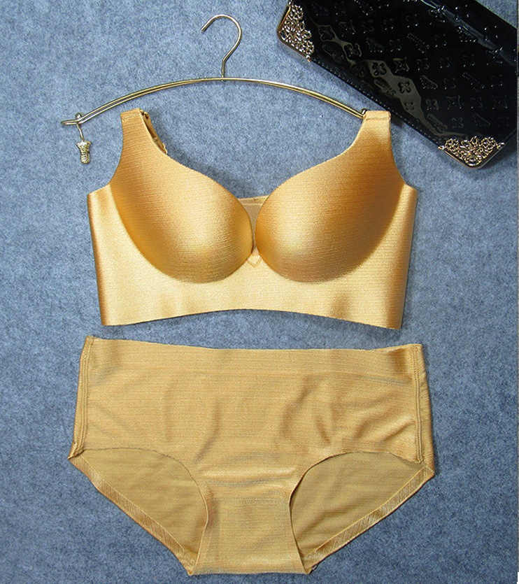 无痕拉丝薄款无钢圈文胸调整型胸罩聚拢性感女士内衣套装厂家批发