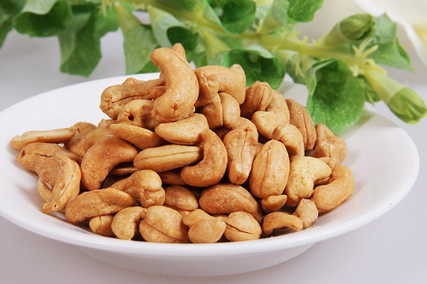 供应熟腰果椒盐味 正宗新疆腰果特产批发 优质特产干果厂家直销