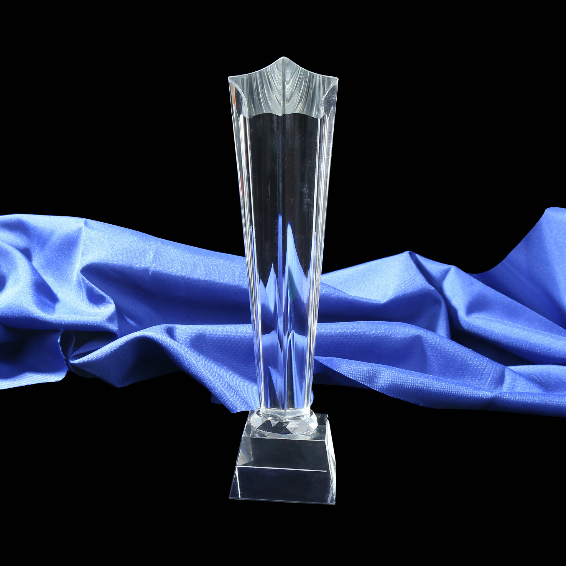 厂家直销水晶工艺品摆件水晶奖杯定制活动纪念创意奖杯