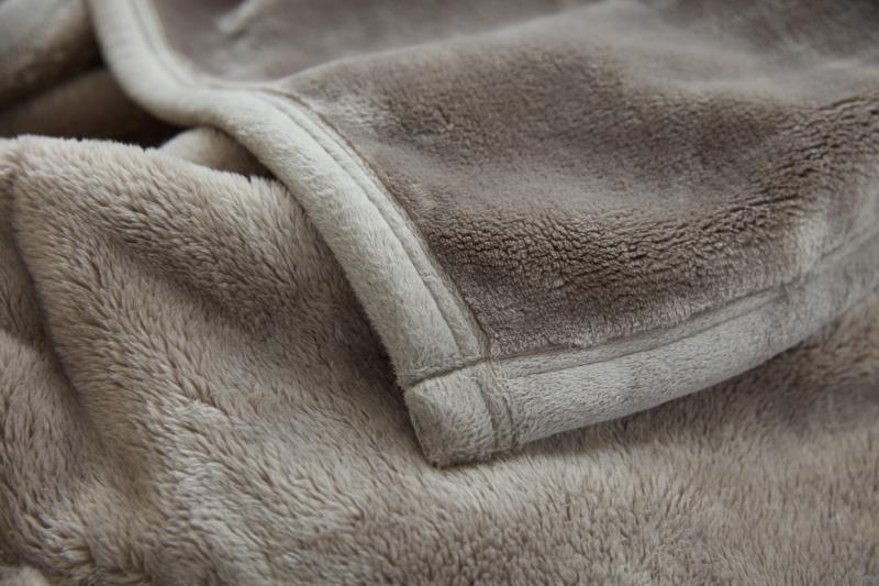 无印抗静电加厚双层法兰绒毛毯秋冬季法莱绒双人空调毯珊瑚绒毯子