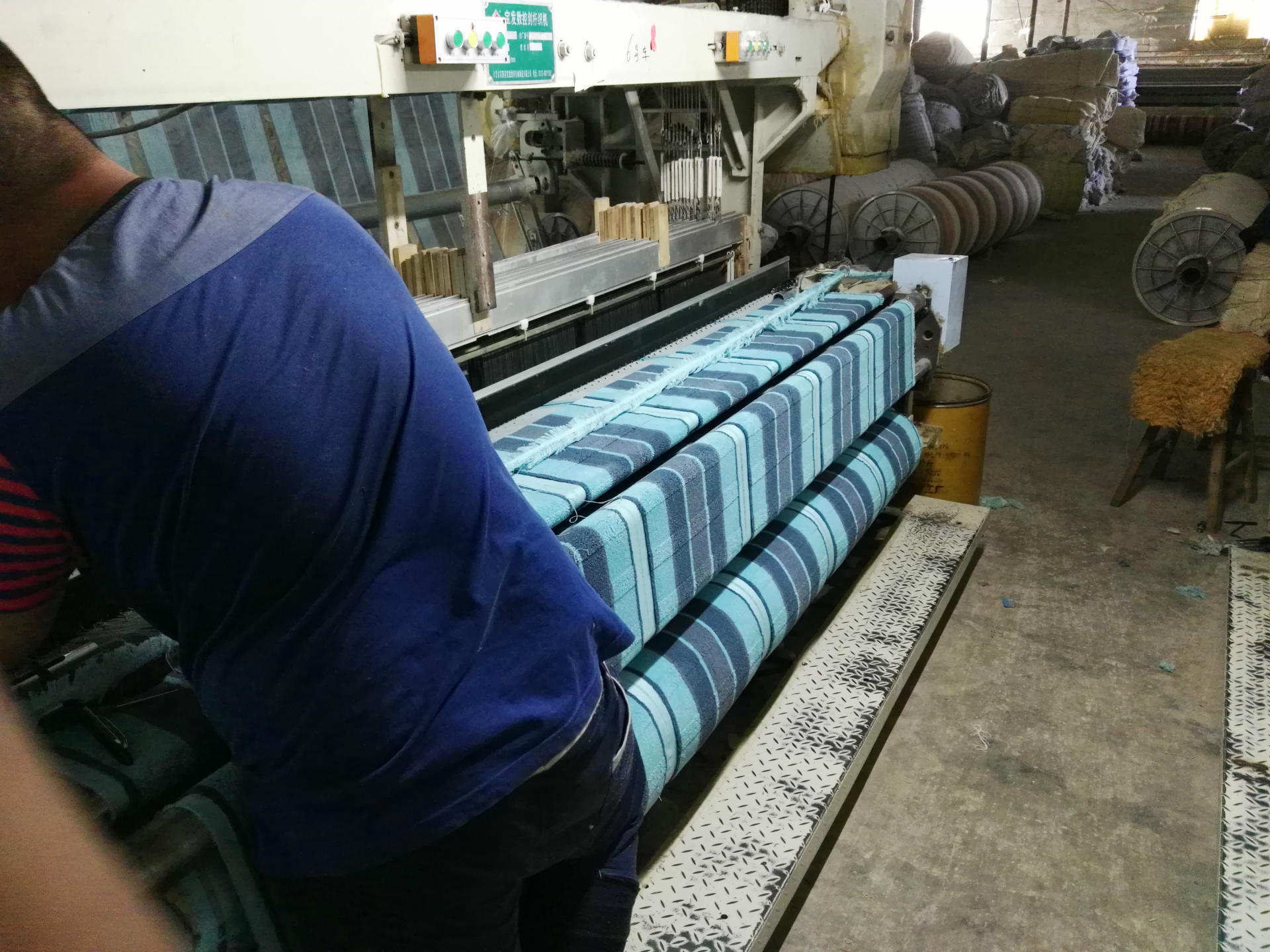 90g提花断档14支纯棉彩心条毛巾高阳厂家宾馆洗浴家用