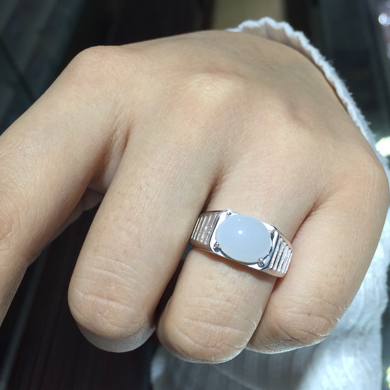 天然和田玉男戒批发 羊脂白玉戒指 925纯银活口 彩宝专卖