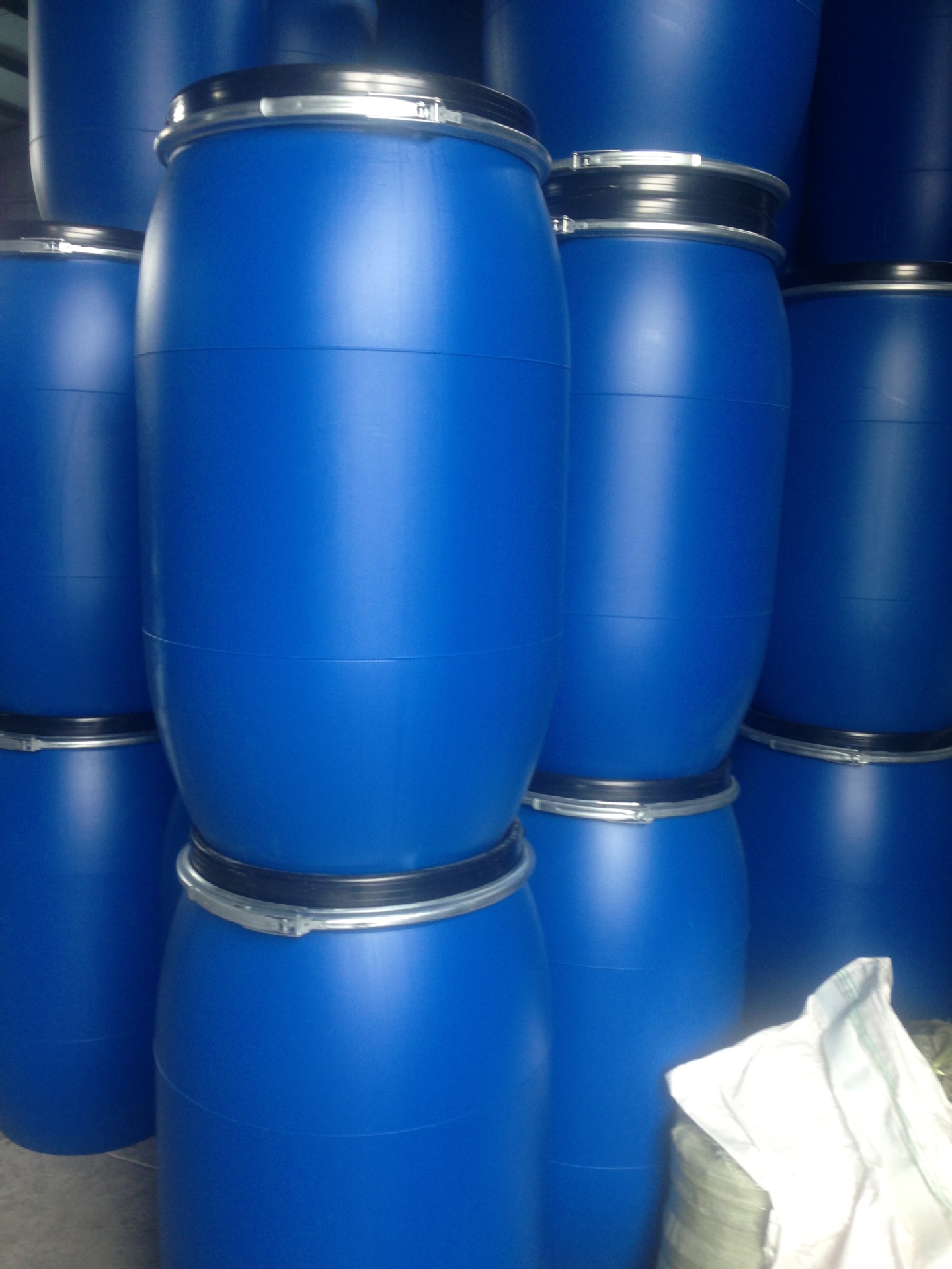 厂家直销200l塑料桶200l化工桶大口桶200l法兰桶开口抱箍桶耐酸碱