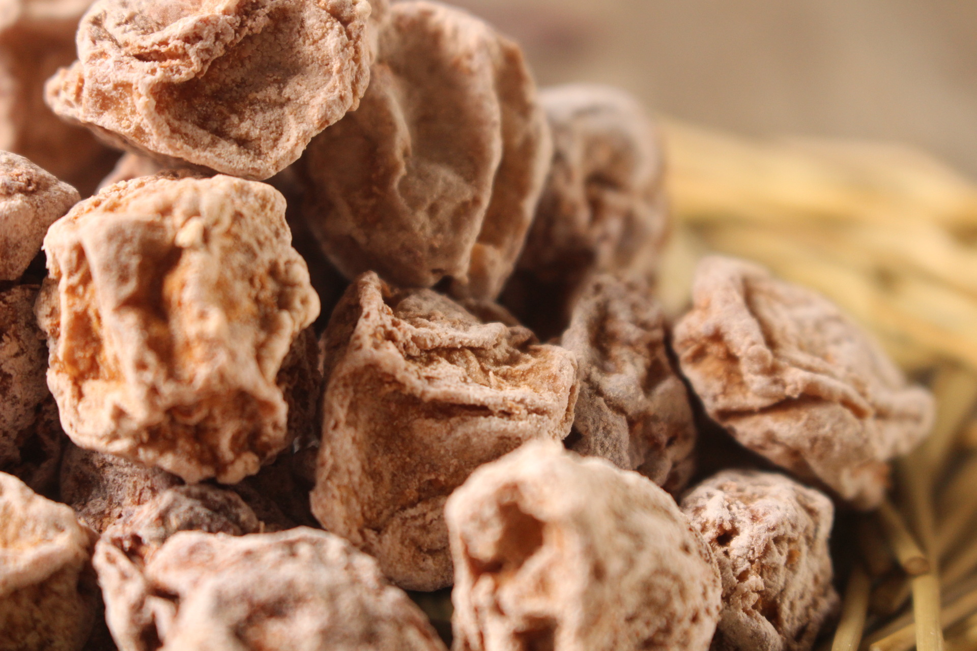 批发散装茶话梅 新兴特产甘甜茶味话梅 休闲零食蜜饯果干 .