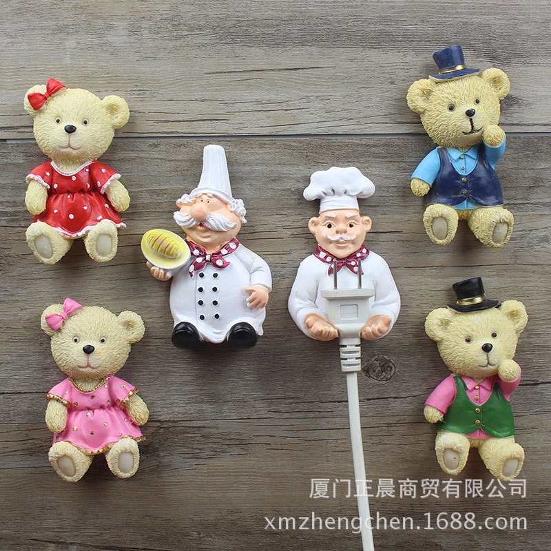 New Exotic Creative Products Wholesale Low Price Small Gifts Practical Cartoon Socket Power Cord Storage Hanger Hook