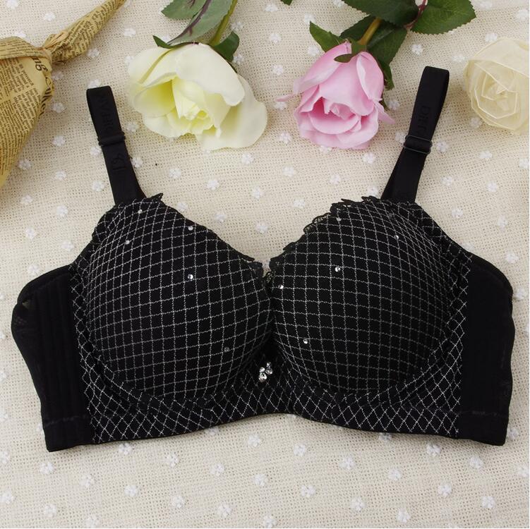三排扣女士文胸批发 聚拢透气刺绣特价内衣
