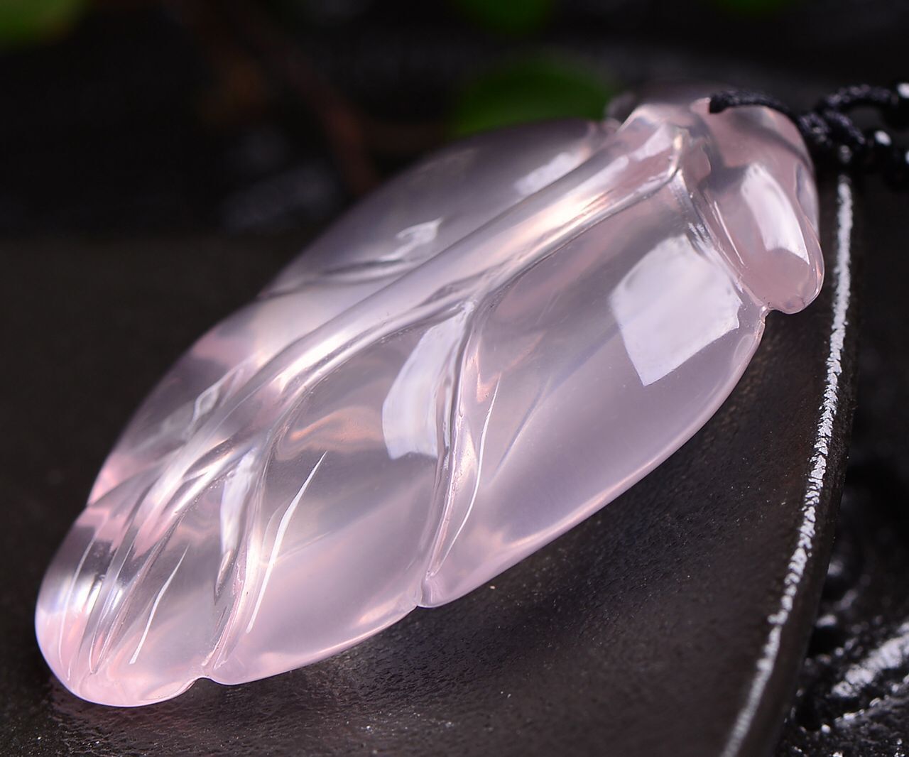 厂家直销天然莫桑比克粉水晶粉嫩树叶吊坠项链毛衣链旺爱情人缘