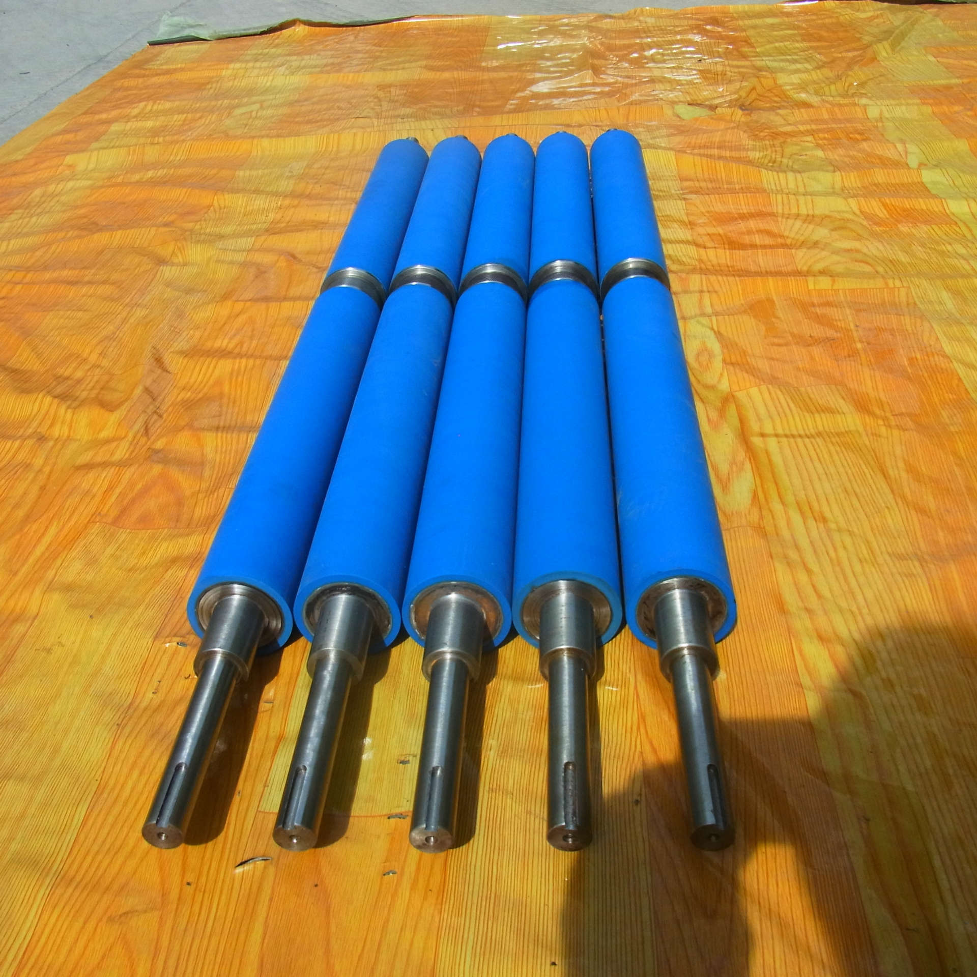 厂家生产输送胶辊 输送滚筒 输送胶轴品质保证 交货快