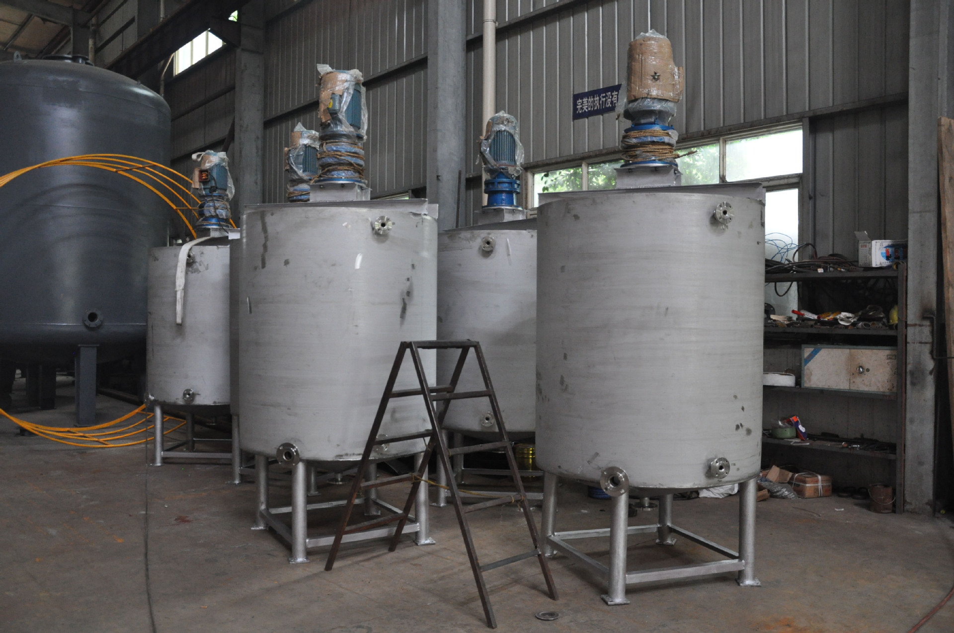 不锈钢搅拌罐,防腐储罐,危险化学品容器资质厂家