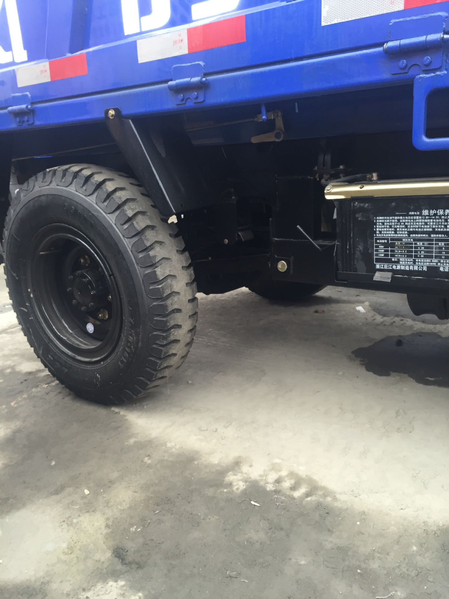 厂家直销/时风农用柴油三轮车华庆28马力柴油.