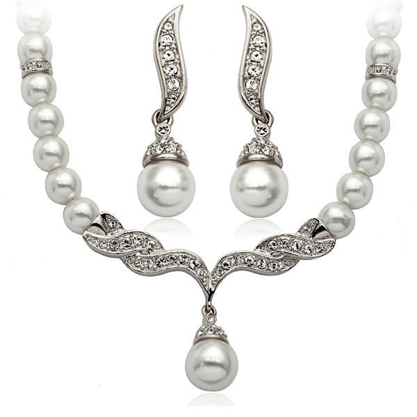 New Korean Style Fashionable Elegant Angel Wings Pearl Necklace Necklace Bride Accessories Set Factory Wholesale