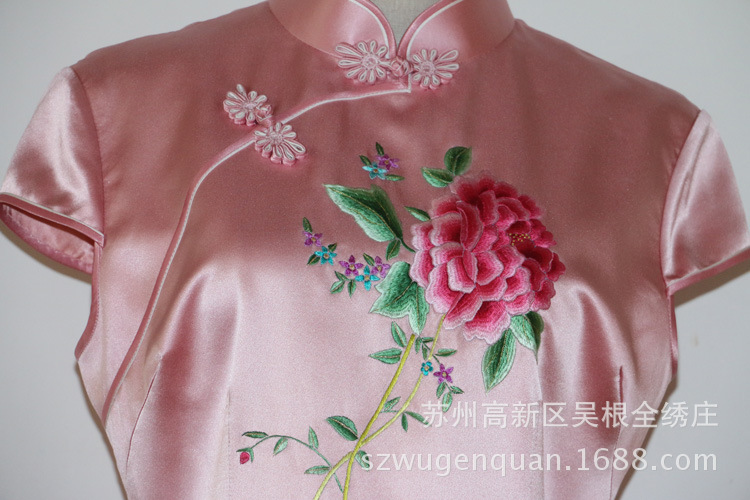 厂家直销刺绣旗袍真丝100%手工苏绣2019春秋季女士高档服饰批发