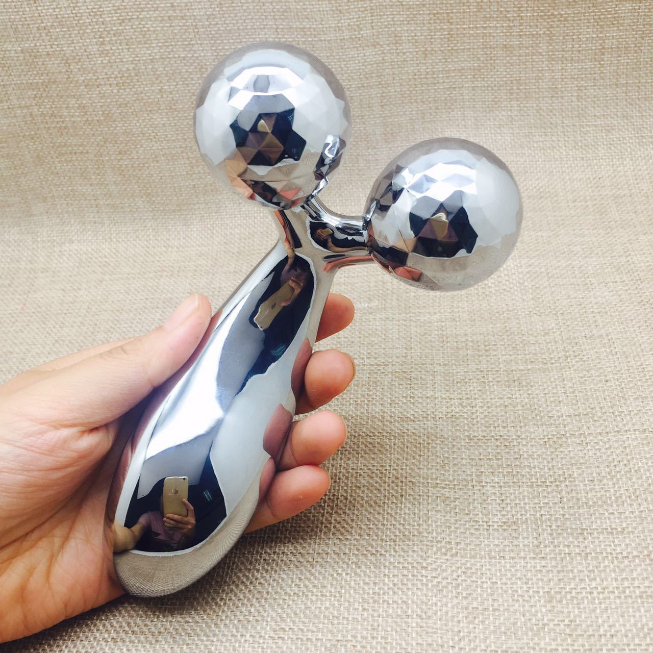 厂家直销3d手动滚轮瘦脸按摩器2轮塑形紧肤美容按摩仪瘦脸神器