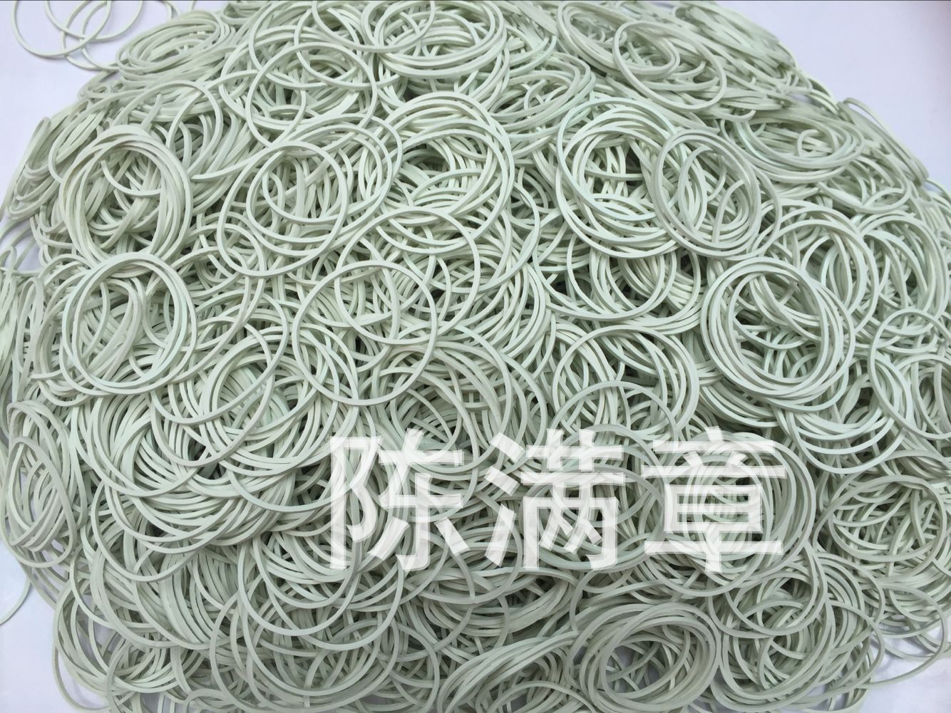 4白色 橡皮筋 牛皮筋 橡胶圈 橡皮圈 直径4cm