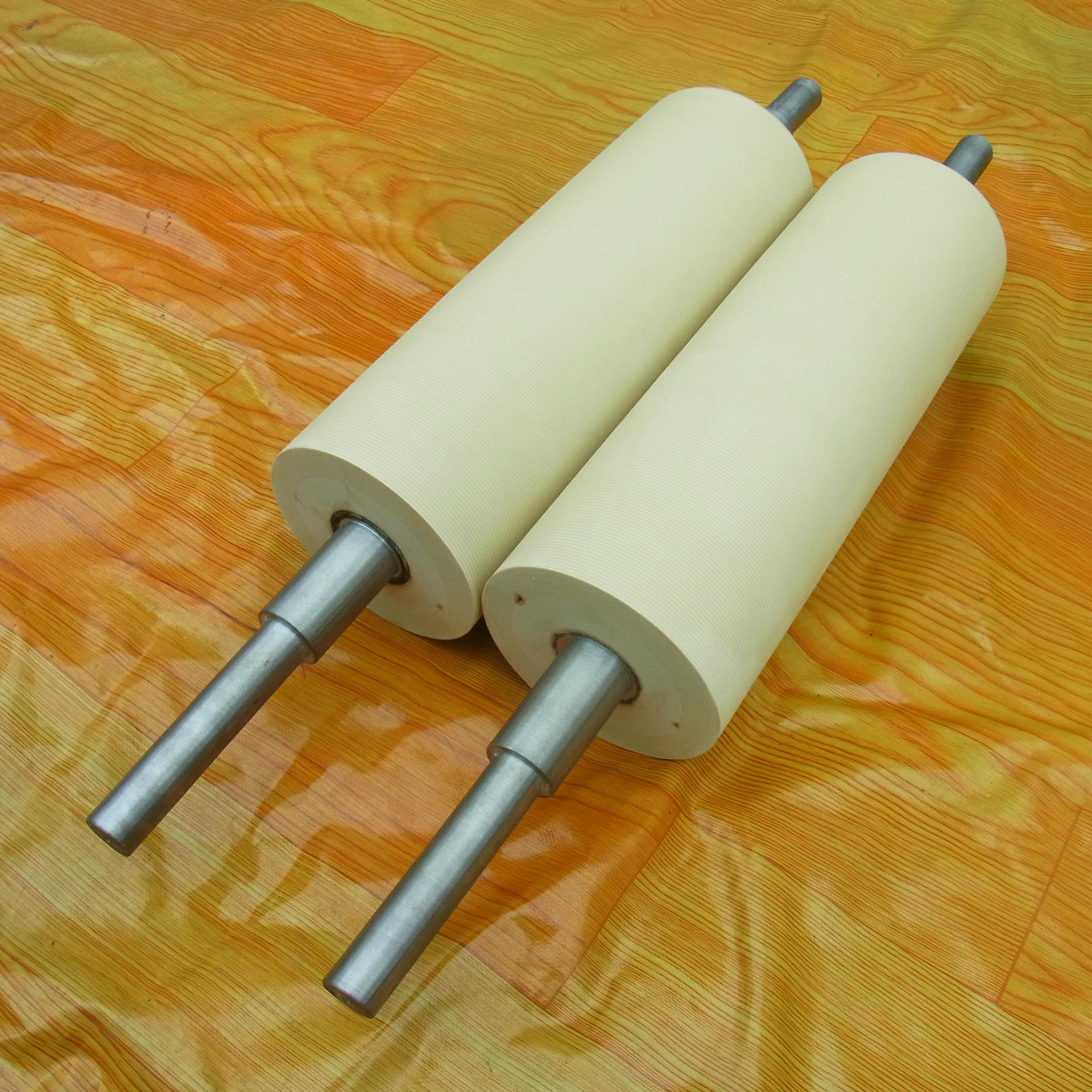 供应各种优质丁腈胶辊 天然胶辊 三元乙丙 pu胶辊 海帕隆胶辊