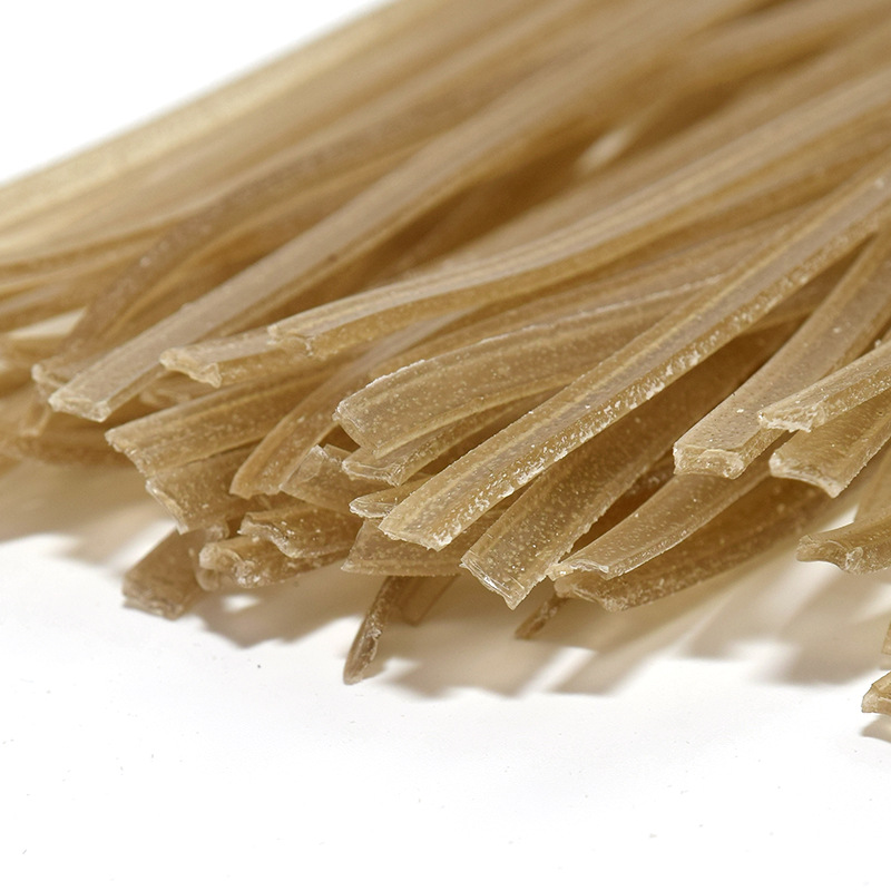 粉条是用什么东西做的经常吃那种白色的宽粉条好么给讲讲