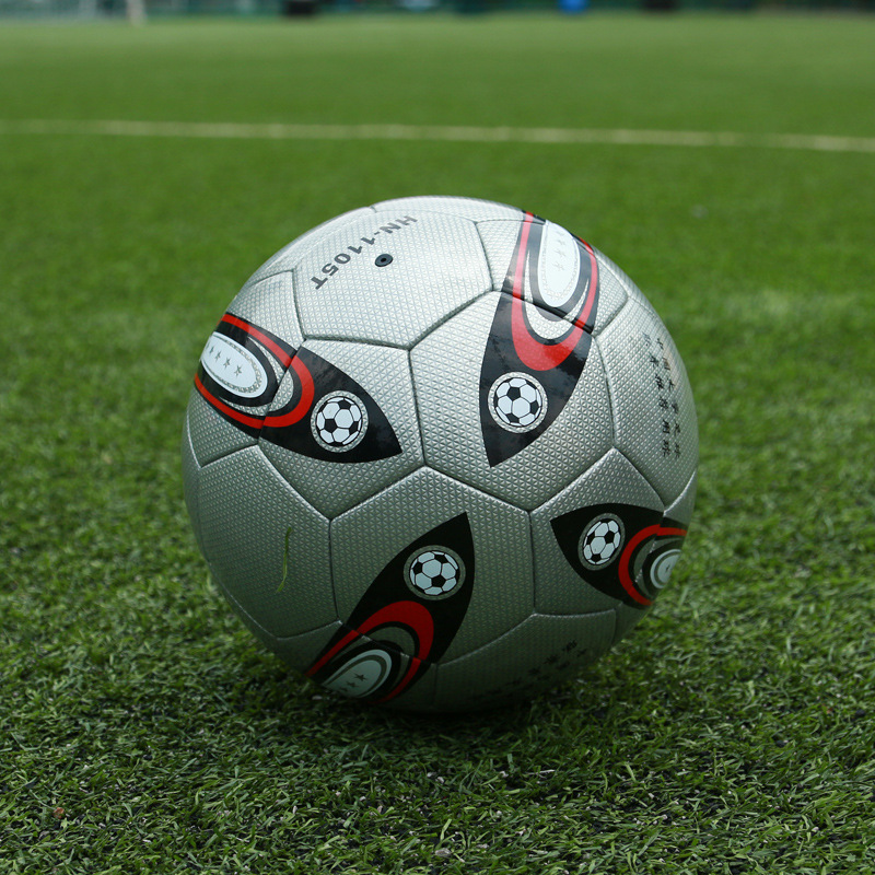 好男儿正品5号pvc足球标准足球尺寸训练比赛专用镜面机贴足球