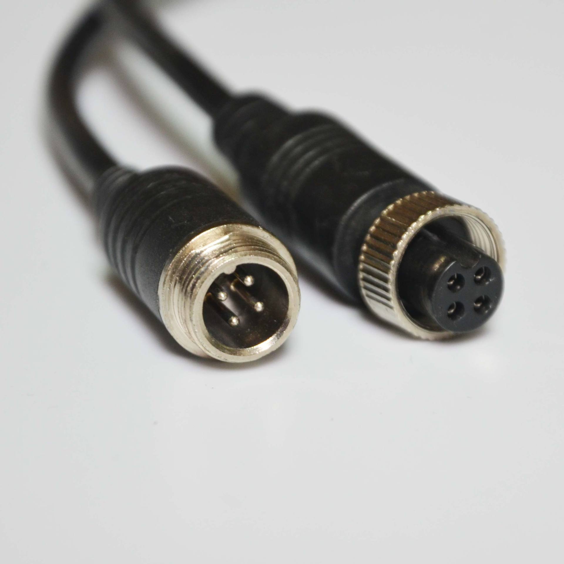 东莞光盈供应10米车载航空线m12