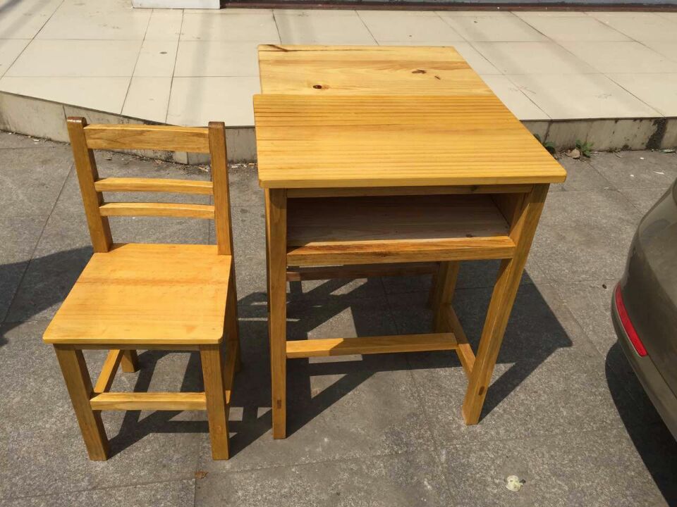 厂家直销实木课桌凳实木课桌凳橡木课桌凳学生木质课桌