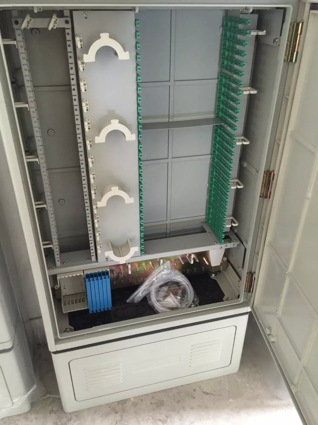 光缆交接箱288芯smc防水室外落地光交箱免跳接交接箱插片光纤箱