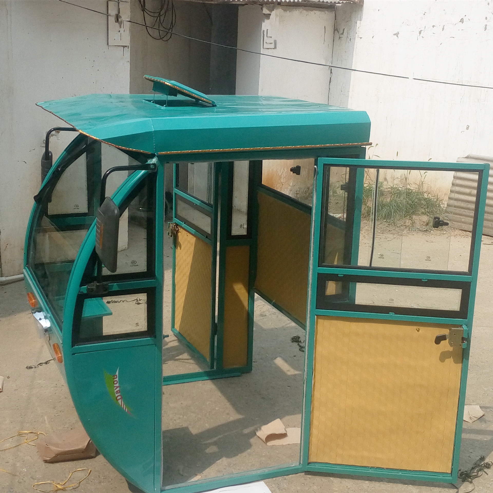 批发摩托电动三轮车驾驶室 车棚 挡风棚 遮阳篷 全封闭篷 雨篷 - 建材