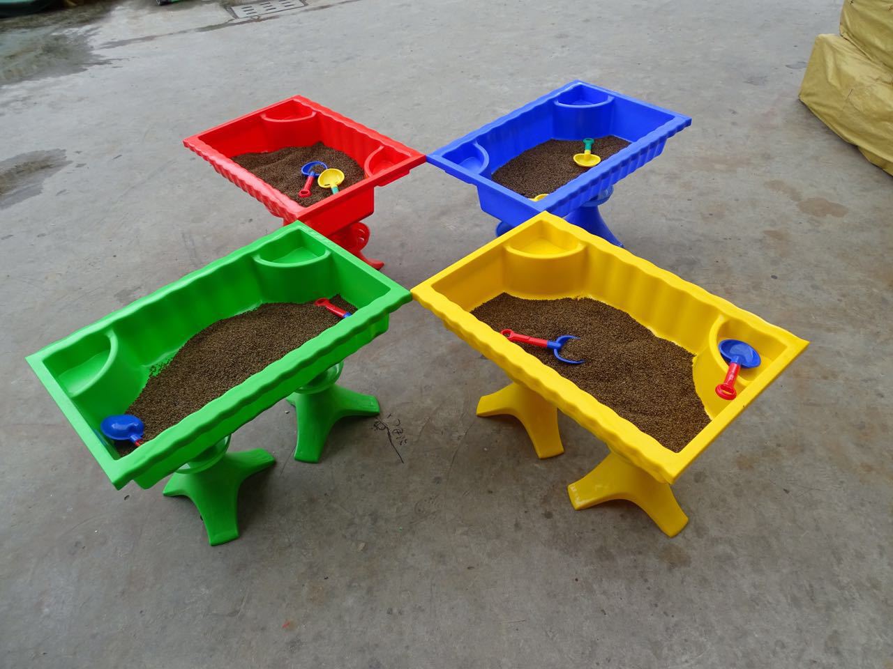 幼儿园长方形沙盘儿童沙水桌太空动力沙桌淘气堡广场戏水沙滩玩具